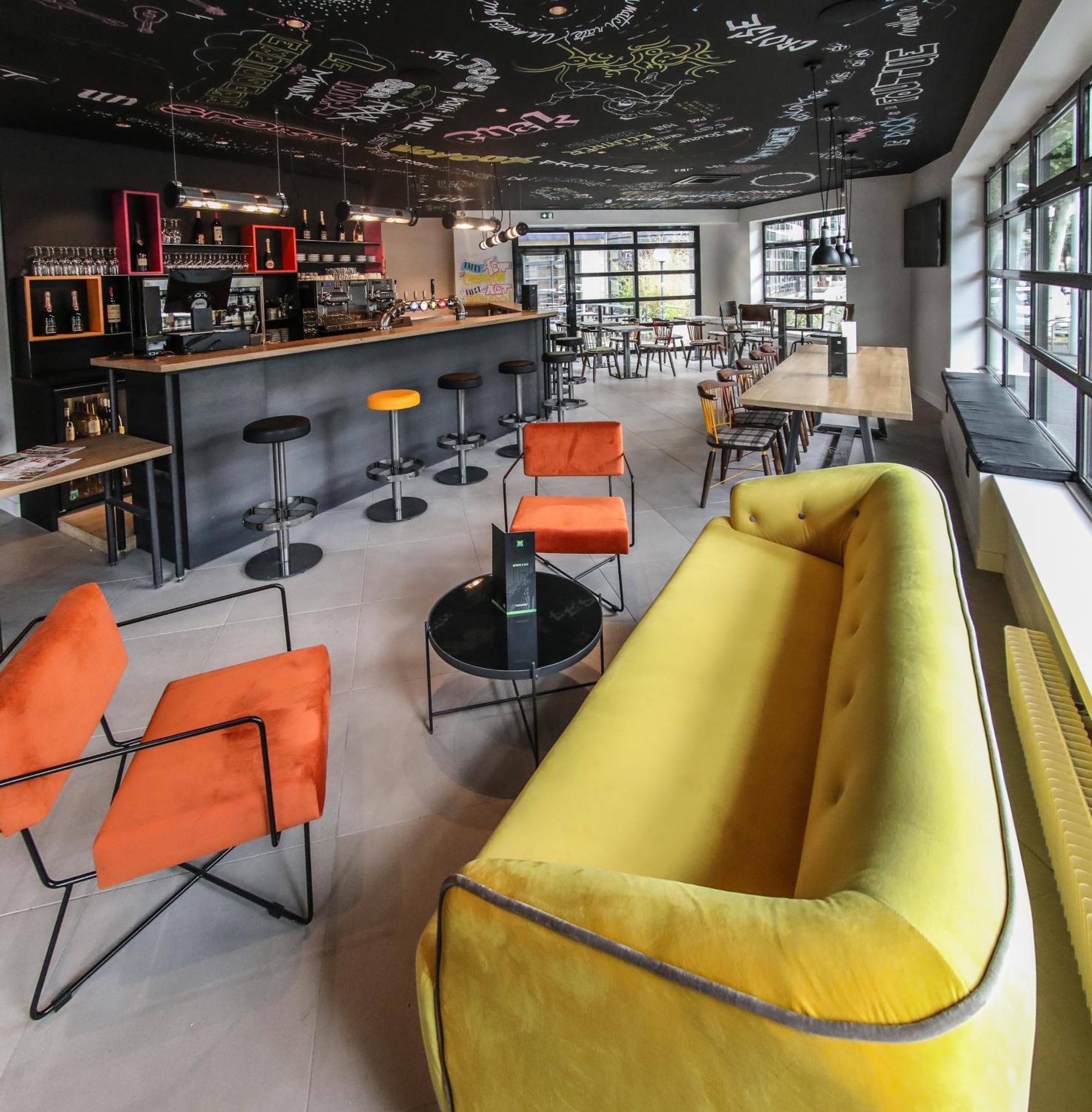 Ibis Styles Clermont-Ferrand Republique Hotell Exteriör bild